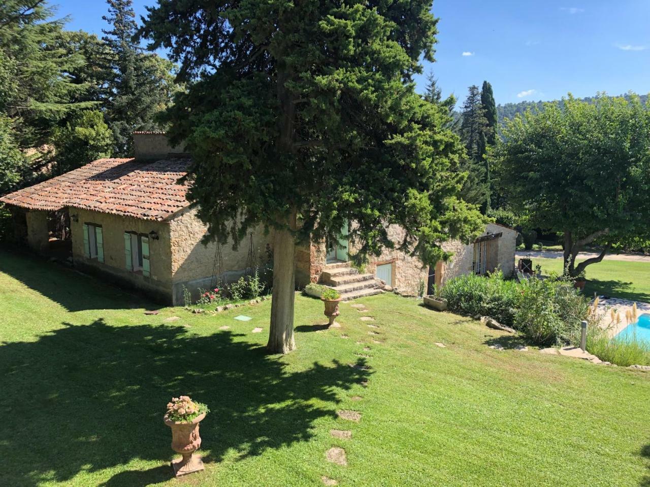 Bed and Breakfast Ferme Le Pavillon Bargemon Exterior foto