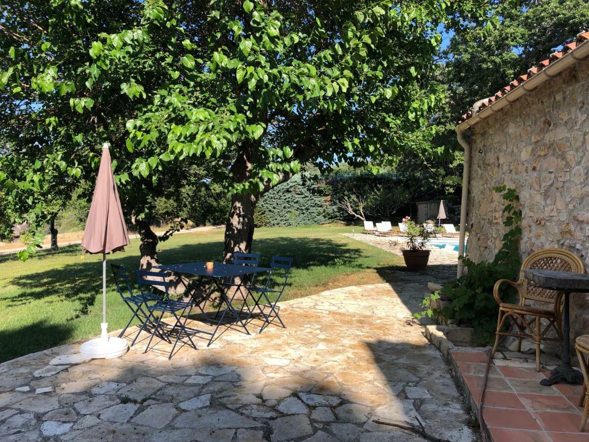 Bed and Breakfast Ferme Le Pavillon Bargemon Exterior foto