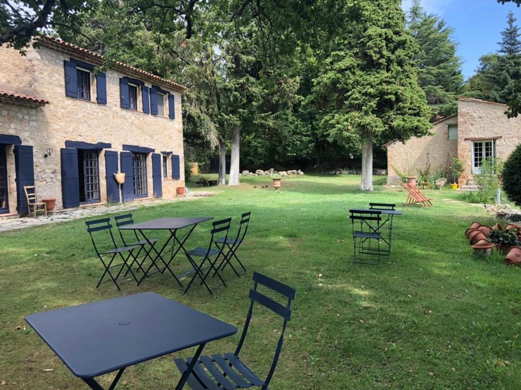 Bed and Breakfast Ferme Le Pavillon Bargemon Exterior foto